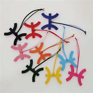 Kleurrijke lederen tas bedel, stijlvolle constellatie hangend ornament voor damestassen.