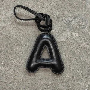 Pendentif lettre A en cuir noir pour sac porte-clés initial accessoire élégant de maroquinerie