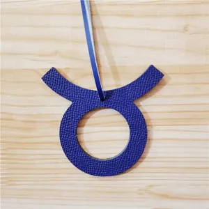 Stier dierenriem teken lederen tas bedel stijlvolle blauwe hangende hanger voor vrouwen accessoires