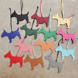 Charm de sac chien en cuir coloré porte-clés mignon pendentif chiot élégant pour sacs à main