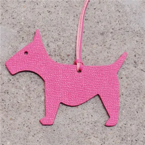 Charme de sac chien en cuir rose porte-clés terrier mignon pendentif pour femmes