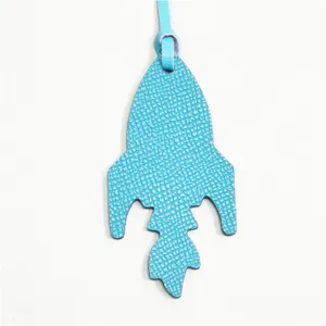 Ciondolo per borsa razzo in pelle azzurra grazioso pendente per borsetta portachiavi elegante