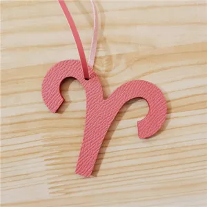 Bélier zodiaque cuir sac pendentif rose charme voiture suspendu ornement accessoire
