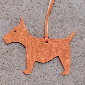 Porte-clefs en cuir orange pour sac mignon chien terrier pendentif accessoire mode