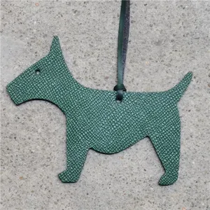 Charme de Sac Chien en Cuir Pendentif Scottie Terrier Porte-Clés pour Sac à Main Femme Accessoire Voiture Décoratif Ornement Chiot Mignon