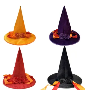 Halloween heksenhoed detail weergave, kleurrijke feest kostuum accessoire close up.