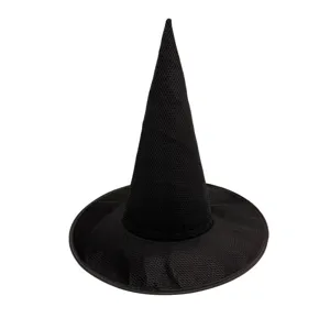 Gedetailleerd uitzicht op de zwarte mesh heksenhoed, gestructureerde stof voor Halloween.