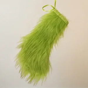 Chaussette de Noël pelucheuse verte décoration suspendue de fête ornement d'arbre.
