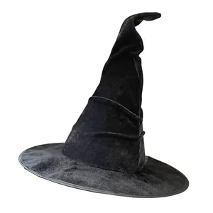 Chapeau de sorcière en velours noir au design pointu et froissé, idéal pour Halloween et cosplay.