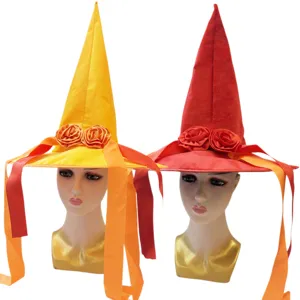 Halloween heksenhoed met stoffen rozen en lange linten, perfect voor verkleedpartijen.