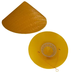 Chapeau conique jaune en paille traditionnelle accessoire de danse spectacle de scene