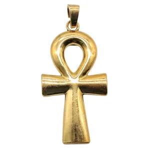 Detailaufnahme eines antiken ägyptischen Ankh-Kreuz Goldanhängers, traditionelles Schmuckstück.