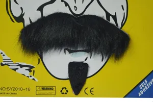 Finto baffo di Halloween autoadesivo barba nera supporto per festa spettacolo dettaglio primo piano