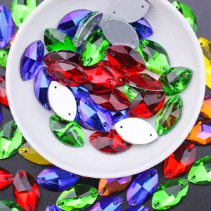 Kleurrijke navette glas strass stenen om te naaien platte knopen voor avondjurken accessoires.