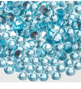 Light blue glass flatback rhinestones details for DIY nail art and phone case decoration.