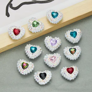 Herzförmige Kristall Strass Knöpfe DIY Bastelzubehör, glänzende bunte Anhänger Set.