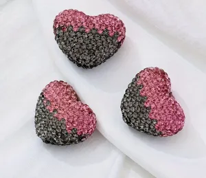 Gradient rhinestone heart-shaped loose beads DIY jewelry accessories close-up view