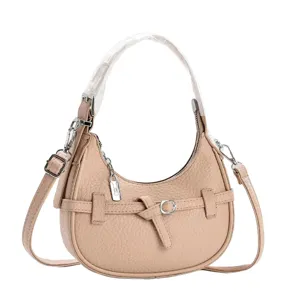 Chique beige halve maan schoudertas met riemdetail, stijlvolle PU lederen hobo handtas.
