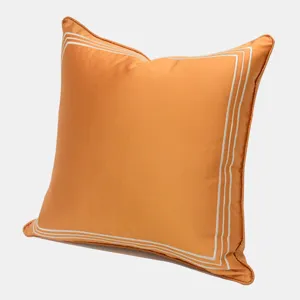 Oranger geometrischer Kissenbezug für Sofa im Wohnzimmer und Bett im Schlafzimmer Deko.