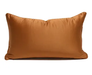 Oranger Satin Kissenbezug rechteckig für modernes Sofa, elegante Kissenhülle zur Dekoration.