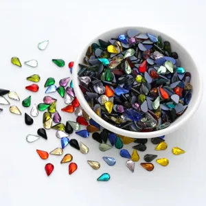 Kleurrijke kristalglas druppel hotfix flatback strass stenen voor nail art decor groothandel