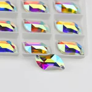 Strass in Vetro a Forma di S Colore AB Retro Piatto Cristallo Doppio Foro Perline Cucite a Mano Per Abito da Sposa Artigianato Fai da Te