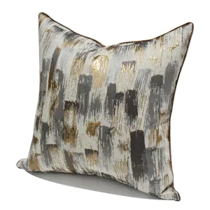 Fodera per cuscino decorativa astratta oro marrone, design geometrico moderno per il divano.