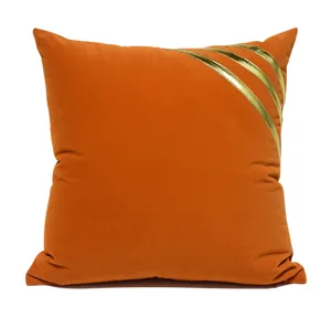 Fodera per cuscino quadrata in velluto arancione con strisce dorate per decorazione divano casa