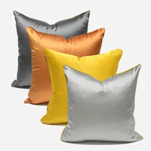 4er Set quadratische Kissenbezüge aus Satin mit kontrastierender Paspelierung für Sofa.