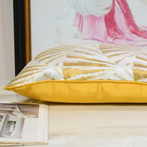 Luxury gold fan pattern throw pillow for living room sofa and bedroom decorative cushion.