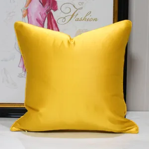 Coussin carree jaune moderne pour canape salon decoration interieure douce 45x45cm