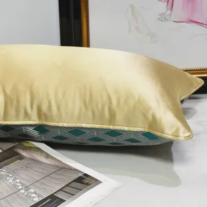 Πολυτελής πράσινη γεωμετρική μαξιλαροθήκη μοντέρνα σατέν θήκη μαξιλαριού για καναπέ στο σπίτι.