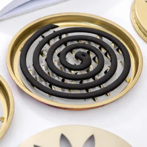 Support de spirale anti-moustiques en métal ignifuge avec dents de clou denses pour la maison.