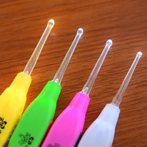 LED Geleuchtet Ohrschaufel Ohrenschmalz Entferner Werkzeug Set fuer Kinder und Erwachsene