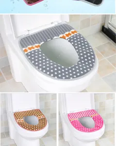 Thickened plush polka dot toilet seat cover, warm soft washable bathroom toilet lid mat.