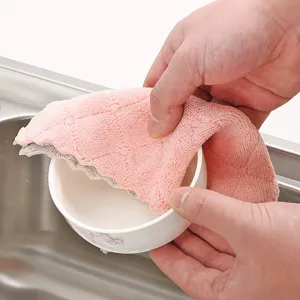 Thickened coral fleece cleaning cloth, highly absorbent dish towel for kitchen and home use.