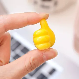 Lindo gancho de pulgar organizador de cables para escritorio y buena gestión de hilos.