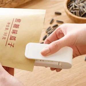 Mini sigillatrice portatile per sacchetti di plastica alimentari, termosaldatrice domestica.