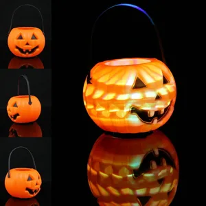 Halloween LED Luminous Pumpkin Bucket Jack-O-Lantern Candy Jar Portable Plastic Pumpkin Lantern For Bar KTV Party Decor