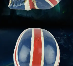 Accessoire tête de mort en résine drapeau Union Jack, décoration Halloween effrayante détail.