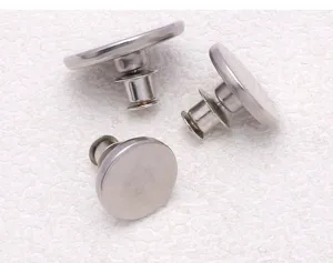 Curtain magnetic buckle detail showing metal snap buttons and strong magnetic structure for decor.
