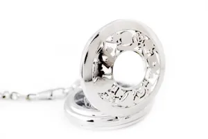 Zilveren opengewerkte mechanische zakhorloge met Alice in Wonderland thema retro.
