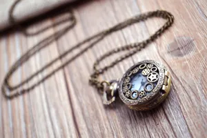 Vintage bronze hollow gear pocket watch with long sweater chain antique fashion accessory