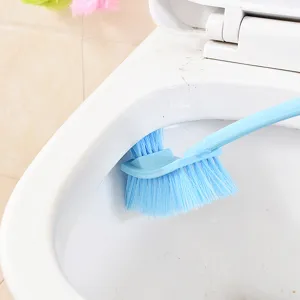 Scopino per WC domestico con manico lungo e setole blu doppie per la pulizia del bagno.