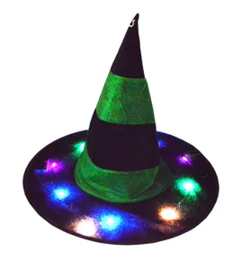 Halloween LED leuchtender Hexenhut mit schwarz-grünen Streifen und bunten Lichtern.