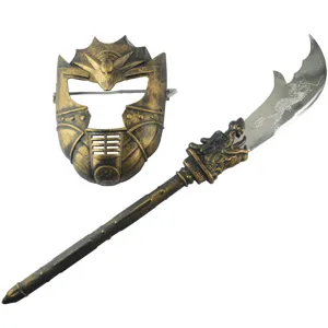 Set di arma lunga e maschera giocattolo in plastica, ideal per feste in costume.