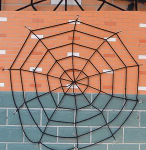 Halloween schwarze Seil Spinnennetz Detailansicht für gruselige Party Deko Requisite.
