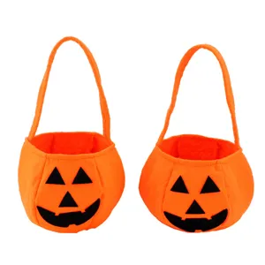 Halloween pumpkin candy bag, cute felt trick or treat tote bag for kids party celebration.