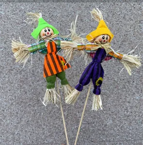 Halloween decorative scarecrow dolls, handmade flower bouquet inserts for festive party props.