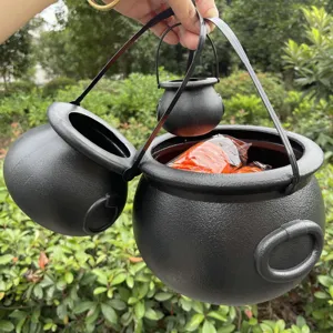 Halloween set calderone da strega in plastica nera secchiello per caramelle decoro
